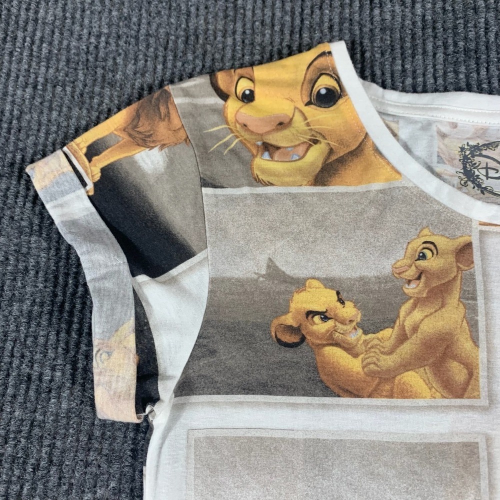 Disney Top Womens M White Lion King Short Sleeve Stretch Simba AOP Lightweight - Picture 4 of 9